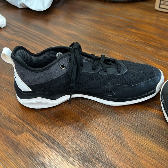 {Adidas}Mens Sz 7 Black Adidas Tennis Shoes - Picture 5 of 12